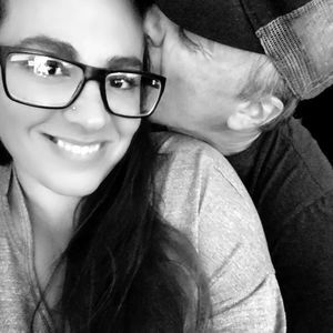 Meet your Posher, Leona